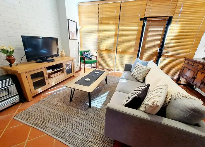 Primary 43 2Brm Townhouse Fremantle With 2 Carbays