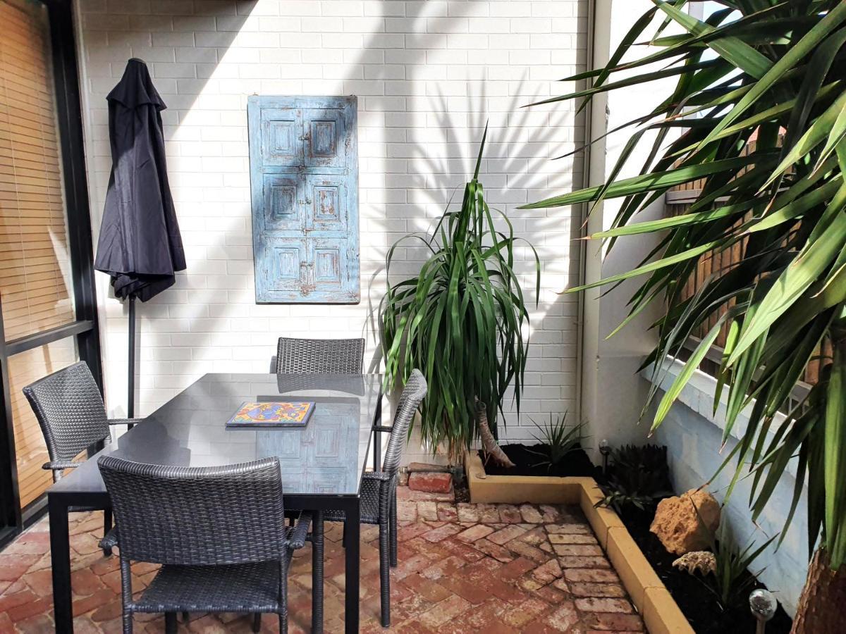 Primary 43 2brm Townhouse Fremantle With 2 Carbays