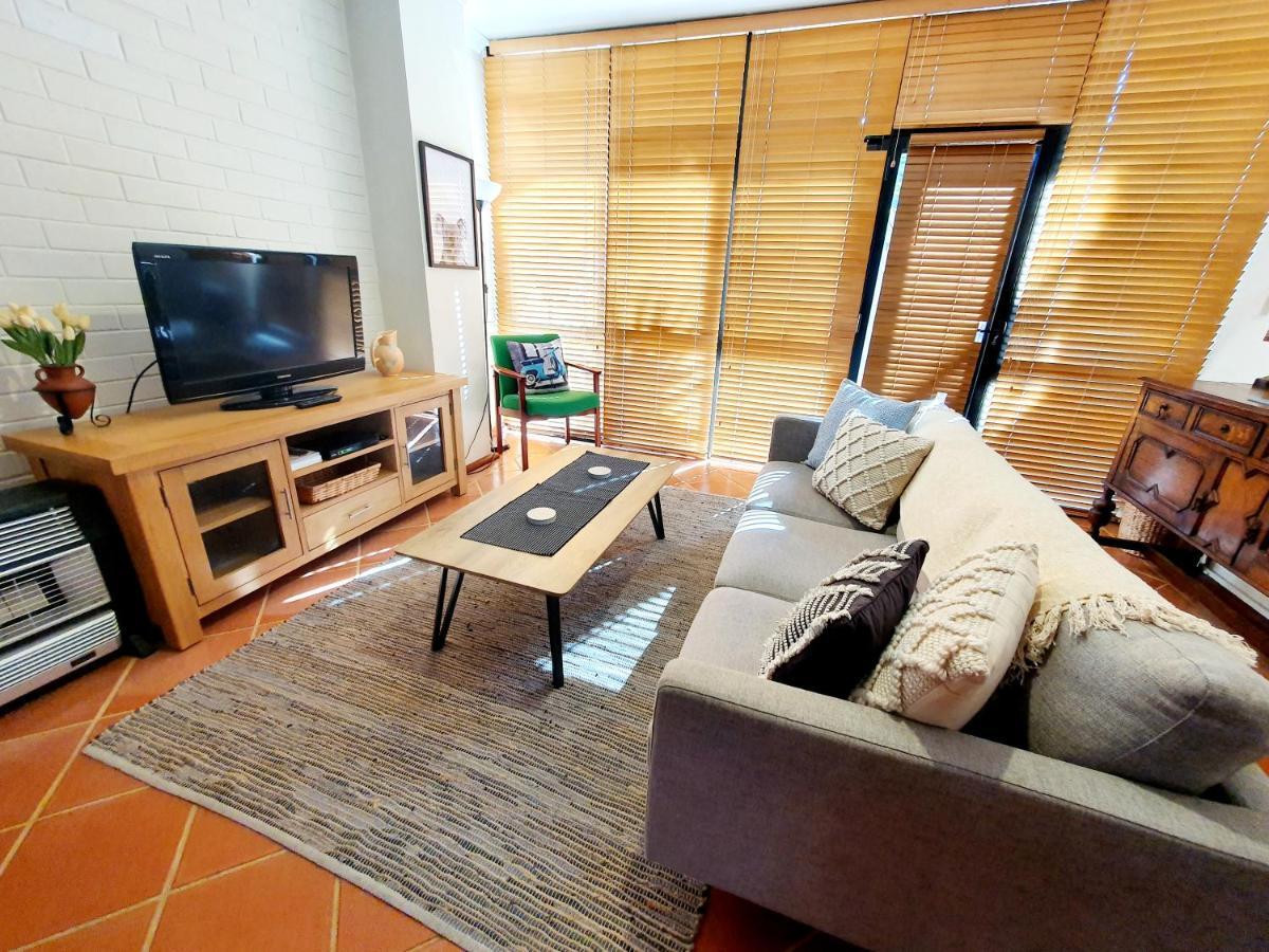 Primary 43 2brm Townhouse Fremantle With 2 Carbays Apartment *