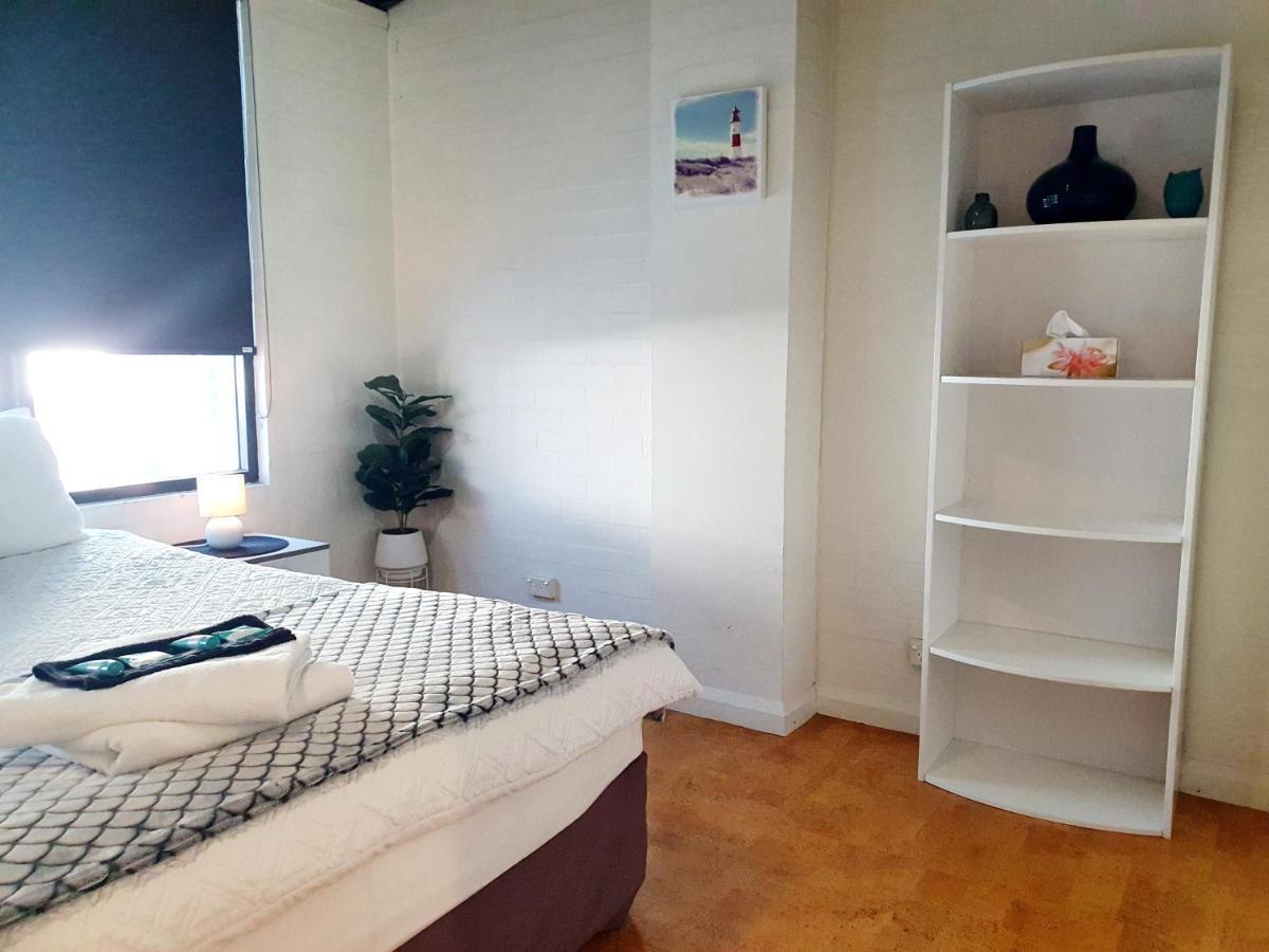 Primary 43 2brm Townhouse Fremantle With 2 Carbays Apartment *